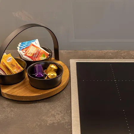 Beplace Garibaldi Suites-3